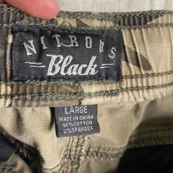 Unisex Child’s Nitrous Black Camo Joggers Size L. - Picture 6 of 16
